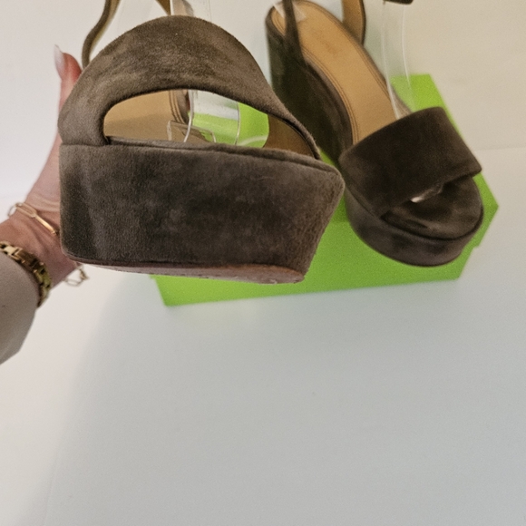 Splendid Sage/Army green suede platform wedge Sandals w/ankle strap.  Size 7.5 - Picture 12 of 15